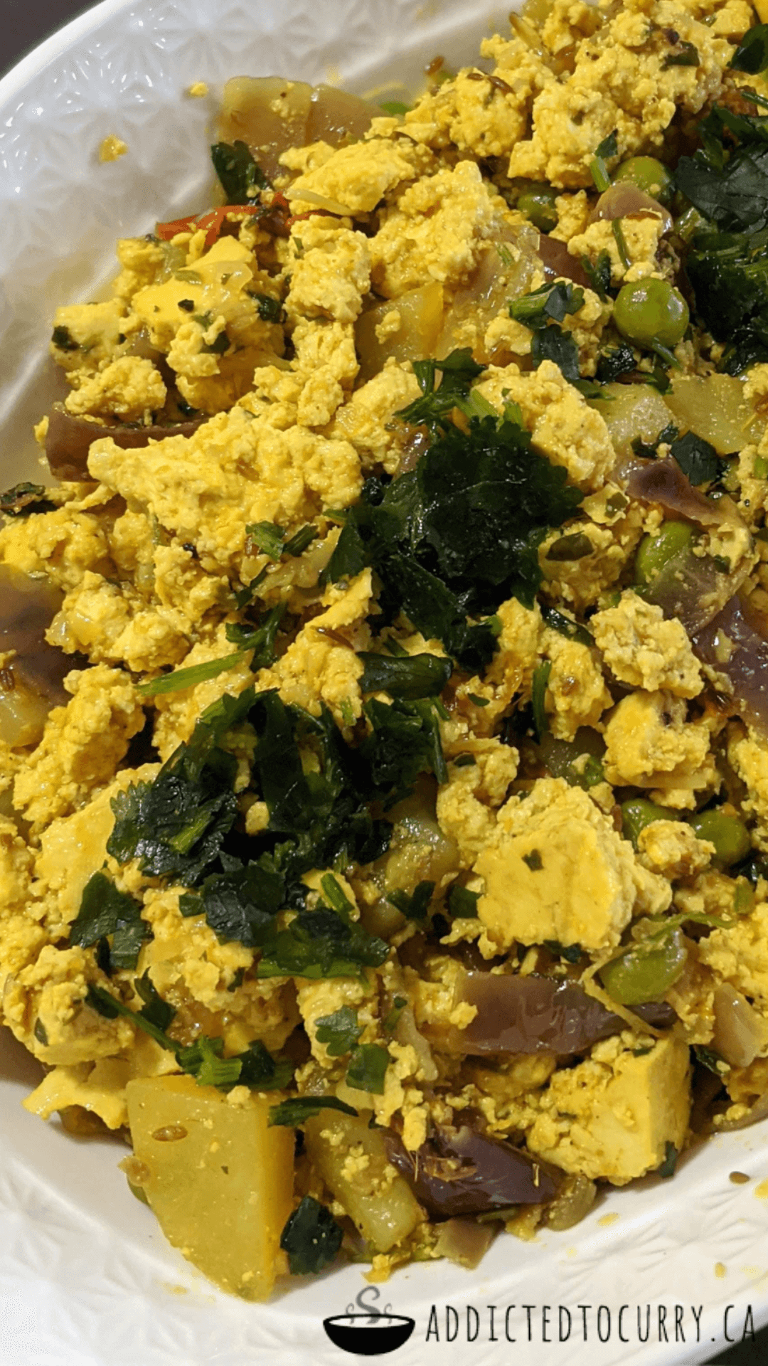 Curried tofu scramble - Addicted to Curry